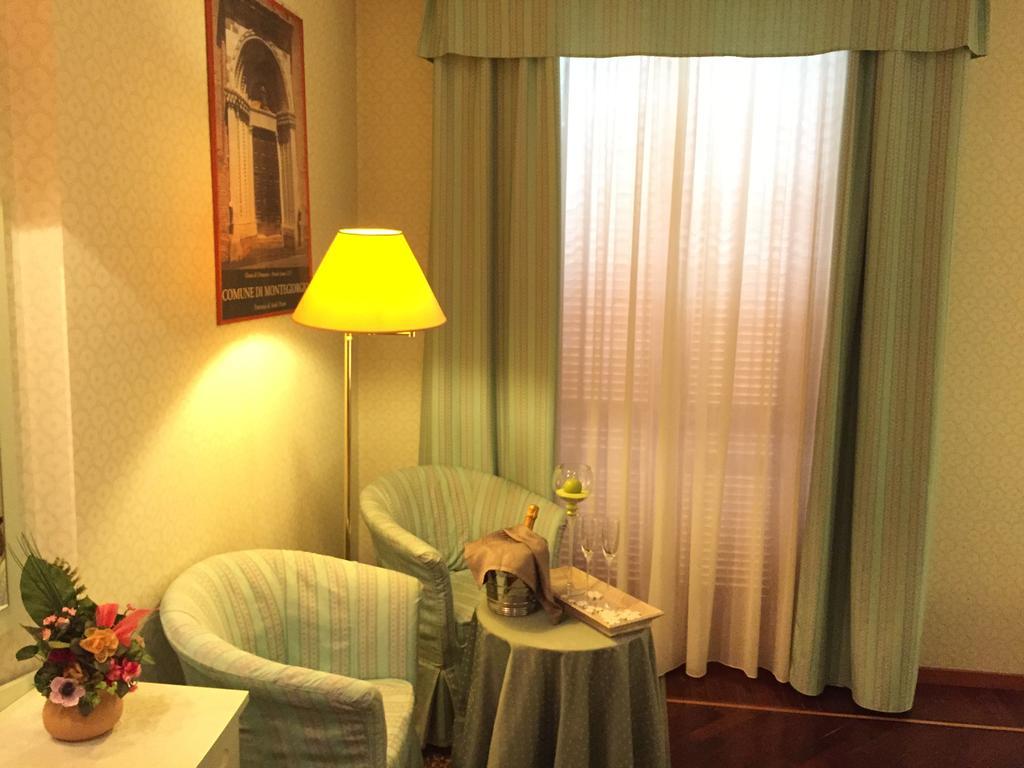 Oscar E Amorina Montegiorgio Room photo